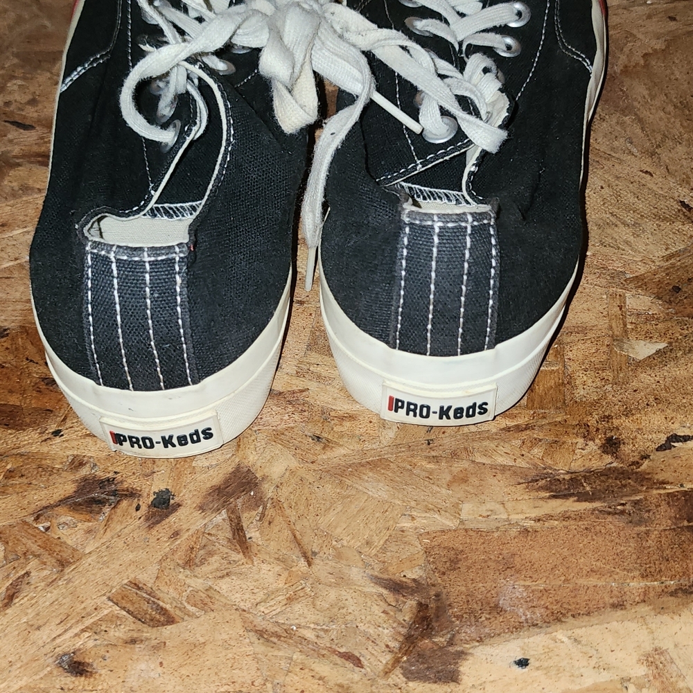 2 pair of Pro Keds Canvas Sneakers Size 9 - Picture 4 of 14